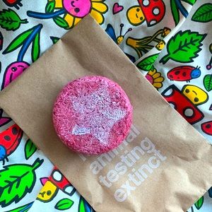 LUSH Snow Fairy Shampoo Bar